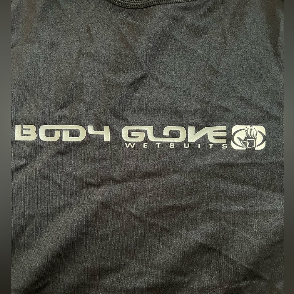 Rash guard / swim shirt